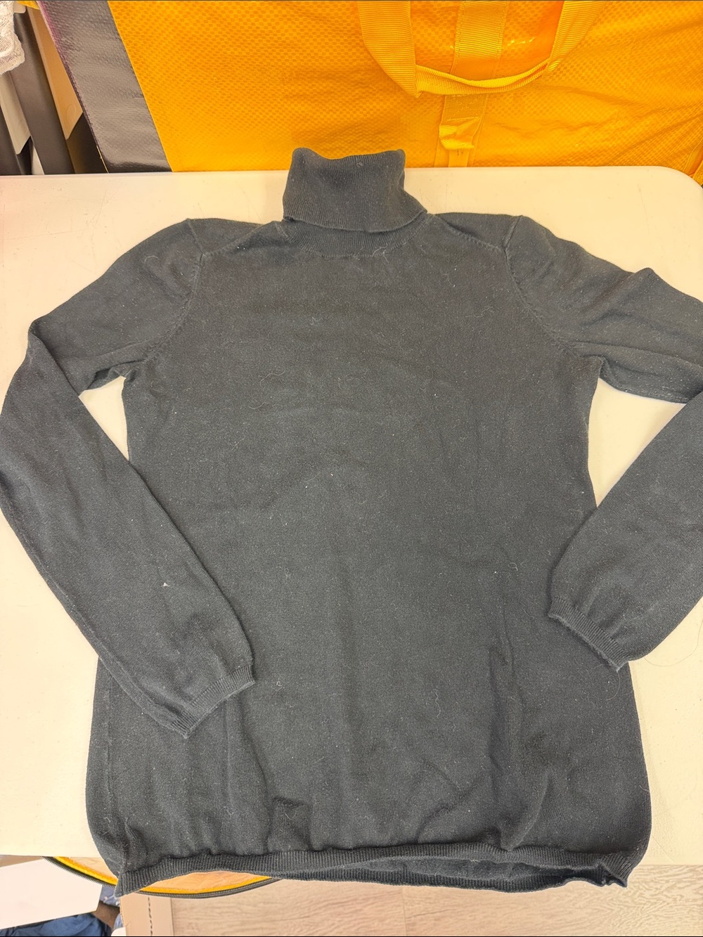 GAP Men's Black Turtleneck Sweater combed cotton size small good condition ADI